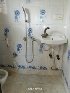 Image of 6000 Sq.ft 9 BHK Independent House for sale in Kalikapur, EM Bypass, Kolkata for Rs. 28500000