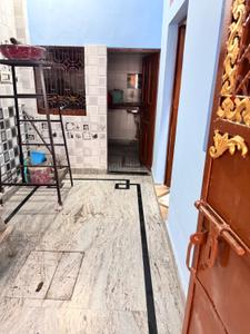 Balcony Image of 600 Sq.ft 2 BHK Independent House for rent in Rajajipuram Lucknow for Rs. 8000