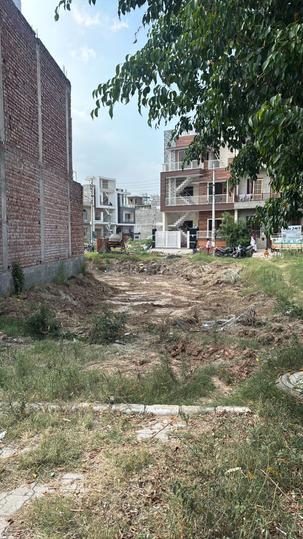 Land White City Main Image 1