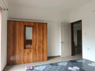 Bedroom Image of 1175 Sq.ft 2 BHK Apartment / Flat for sale in Magarpatta Jasminium, Hadapsar Pune for Rs. 21000000