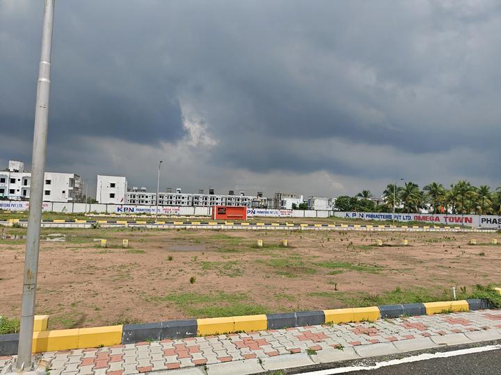 AVP Kanagam Main Image 1