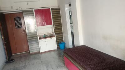 Living Room Image of 575 Sq.ft 1 BHK Apartment / Flat for rent in Highway Park, Kandivali East Mumbai for Rs. 35000