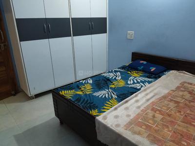 Bedroom Image of Girls PG @6000 in Baddi, Solan