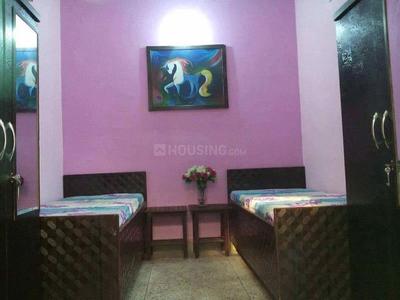 Bedroom Image of Gururajan Kaur accommodation for girls in Tilak Nagar, New Delhi