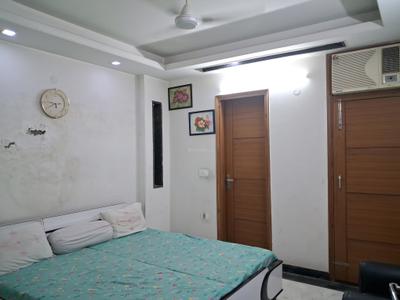 Bedroom Image of 1530 Sq.ft 3 BHK Builder Floor for sale in Paschim Vihar New Delhi for Rs. 23500000
