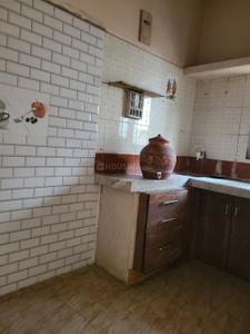 Kitchen Image of 900 Sq.ft 3 BHK Apartment / Flat for rent in Gokul Nagar Jamnagar for Rs. 18000
