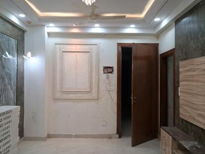 Living Room Image of 1050 Sq.ft 2 BHK Apartment / Flat for sale in Sector 73 Noida for Rs. 4200000