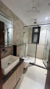 Bathroom Image of 2100 Sq.ft 4 BHK Studio for sale in Big Block South City 2, Sector 49 Gurgaon for Rs. 33900000