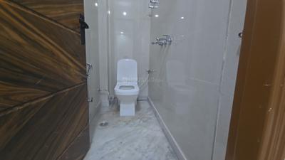 Image of 950 Sq.ft 3 BHK Builder Floor for sale in Ashok Vihar, New Delhi for Rs. 12000000