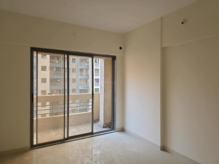 Evershine Amavi 303 Main Image 1