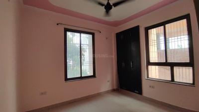 Bedroom Image of 1350 Sq.ft 3 BHK Apartment / Flat for rent in Kakarmata Varanasi for Rs. 22000