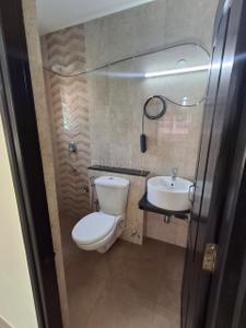 Bathroom Image of 1205 Sq.ft 2.5 BHK Apartment / Flat for rent in Panjim Goa for Rs. 45000