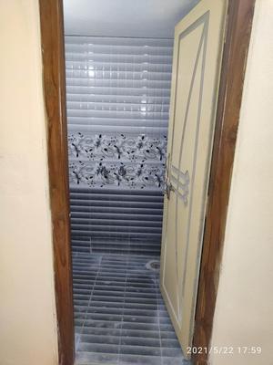 Bathroom Image of 500 Sq.ft 1 BHK Independent House for rent in Kukatpally Hyderabad for Rs. 14000