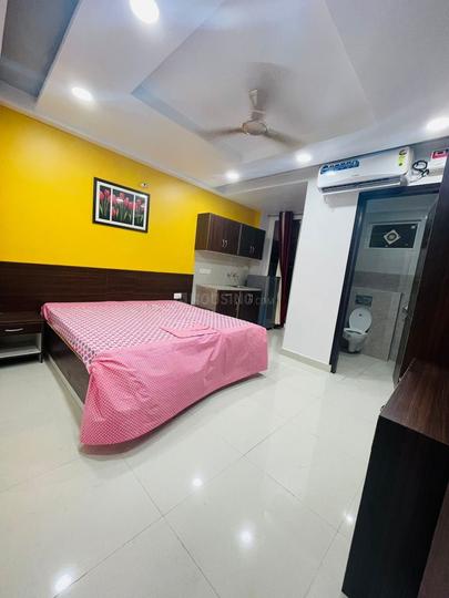 DLF Phase 3 Bedroom 1