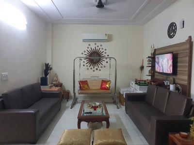 Living Room Image of 1200 Sq.ft 3 BHK Builder Floor for rent in Sector 110 Gurgaon for Rs. 32000