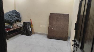 Bedroom Image of 669 Sq.ft 3 BHK Builder Floor for rent in Shakti Nagar New Delhi for Rs. 13999