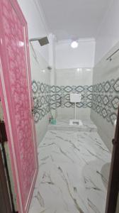 Bathroom Image of 1350 Sq.ft 2 BHK Independent House for rent in Jhalwa Allahabad for Rs. 16000