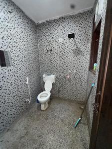 Bathroom Image of 850 Sq.ft 2 BHK Independent House for rent in Sector 23 Dwarka New Delhi for Rs. 21000