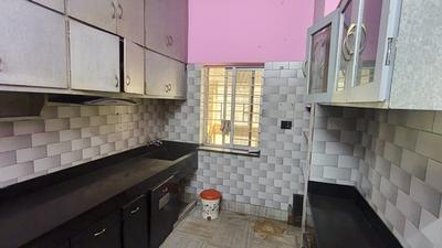 Kitchen Image of 1800 Sq.ft 3 BHK Apartment / Flat for rent in Bank More Dhanbad for Rs. 22000