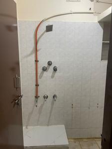 Bathroom Image of 800 Sq.ft 2 BHK Independent House for rent in Basaveshwara Nagar Bengaluru for Rs. 30000