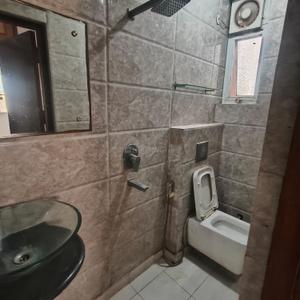 Image of 1550 Sq.ft 3 BHK Apartment / Flat for rent in Ekta Apartment, Sector 3 Dwarka, New Delhi for Rs. 40000