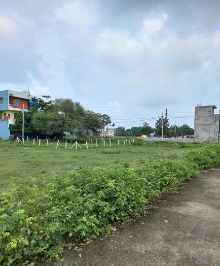 Unique Pari Lake Main Image 1