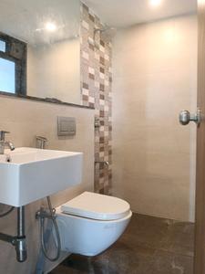 Common Bathroom Image of 900 Sq.ft 2 BHK Apartment / Flat for rent in Lodha Splendora, Kasarvadavali Thane for Rs. 26080