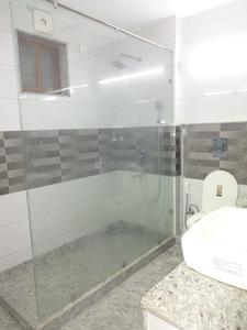 Bathroom Image of 4000 Sq.ft 4 BHK Builder Floor for rent in Maharani Bagh New Delhi for Rs. 350000