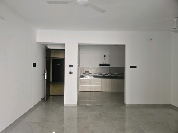 Unique Youtopia Main Image 1