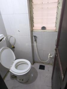 Bathroom Image of 600 Sq.ft 1 BHK Apartment / Flat for rent in Keshav Nagar Pune for Rs. 16000