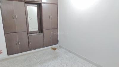 Bedroom Image of 2200 Sq.ft 3 BHK Apartment / Flat for rent in Sector 18 Dwarka New Delhi for Rs. 41000