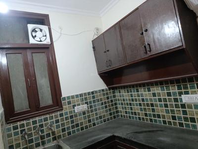 Kitchen Image of 650 Sq.ft 2 BHK Builder Floor for rent in Govindpuri New Delhi for Rs. 15000