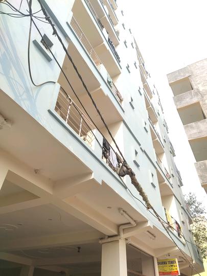 Sarfabad, Sector 73 Building View 1