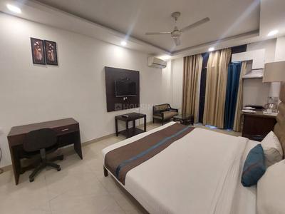 Bedroom Image of Urbanroomz  in DLF Phase 2, Gurgaon