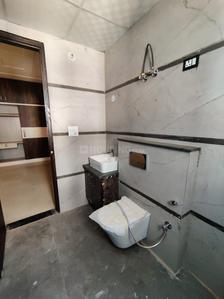 Bathroom Image of 1400 Sq.ft 3 BHK Apartment / Flat for sale in Police Lines Gurgaon for Rs. 8995000