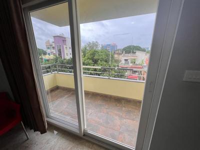 Balcony Image of 1350 Sq.ft 3 BHK Apartment / Flat for rent in Balaji Pearl, Trimurti Nagar Nagpur for Rs. 35000