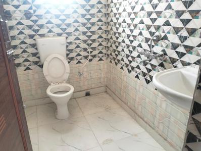 Bathroom Image of 745 Sq.ft 2 BHK Apartment / Flat for sale in Serampore Hooghly for Rs. 2235000