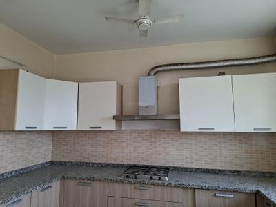 Kitchen Image of 1430 Sq.ft 2 BHK Apartment / Flat for rent in Raheja Vedaanta, Sector 108 Gurgaon for Rs. 28000