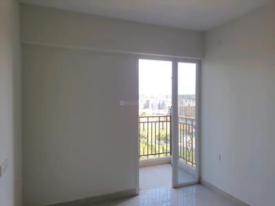 Bedroom Image of 740 Sq.ft 3 BHK Apartment / Flat for rent in Signature Global Golf Green, Sector 79 Gurgaon for Rs. 16000