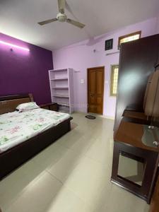 Bedroom Image of 350 Sq.ft 1 RK Apartment / Flat for rent in Vijay Nagar Indore for Rs. 9000