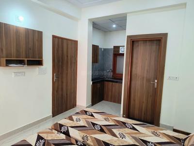 Bedroom Image of Royal Inn Pg in Sector 128, Noida