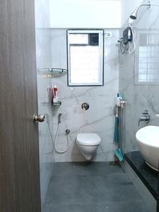 Common Bathroom Image of 450 Sq.ft 1 BHK Apartment / Flat for rent in Kasarvadavali Thane for Rs. 25000