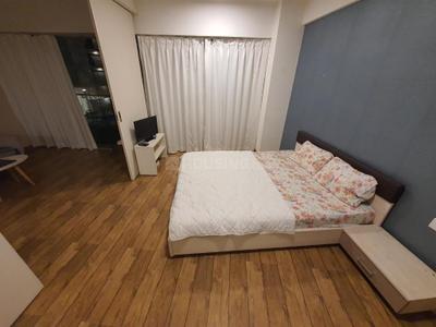Bedroom Image of 900 Sq.ft 2 BHK Apartment / Flat for rent in Rajhans Belliza, Vesu Surat for Rs. 21000