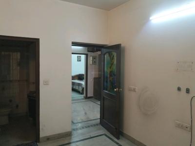 Bedroom Image of 1050 Sq.ft 3 BHK Apartment / Flat for sale in GH 14 DDA MIG, Paschim Vihar New Delhi for Rs. 15500000