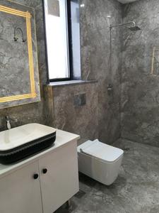 Common Bathroom Image of 1500 Sq.ft 2 BHK Builder Floor for rent in Palam Vihar Gurgaon for Rs. 31000