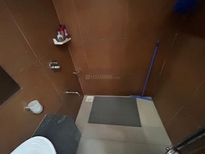 Bathroom Image of 2150 Sq.ft 3 BHK Apartment / Flat for rent in Rajeshri Maruti Aamrakunj 2, Sargasan Gandhinagar for Rs. 35000