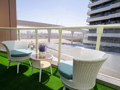 Balcony Image of 826 Sq.ft 1 BHK Apartment / Flat for sale in Dubai Marina Dubai for Rs. 30000000