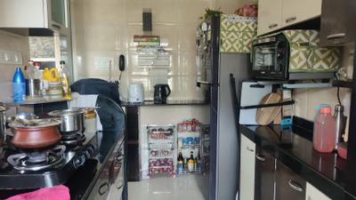 Kitchen Image of 560 Sq.ft 1 BHK Apartment / Flat for sale in Romell Empress, Borivali West Mumbai for Rs. 11500000
