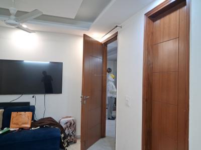 Bedroom Image of 2000 Sq.ft 3 BHK Builder Floor for rent in Raja Garden New Delhi for Rs. 70000