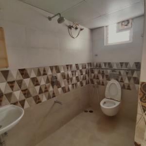 Bathroom Image of 1185 Sq.ft 2 BHK Apartment / Flat for rent in Banaswadi Bengaluru for Rs. 40000